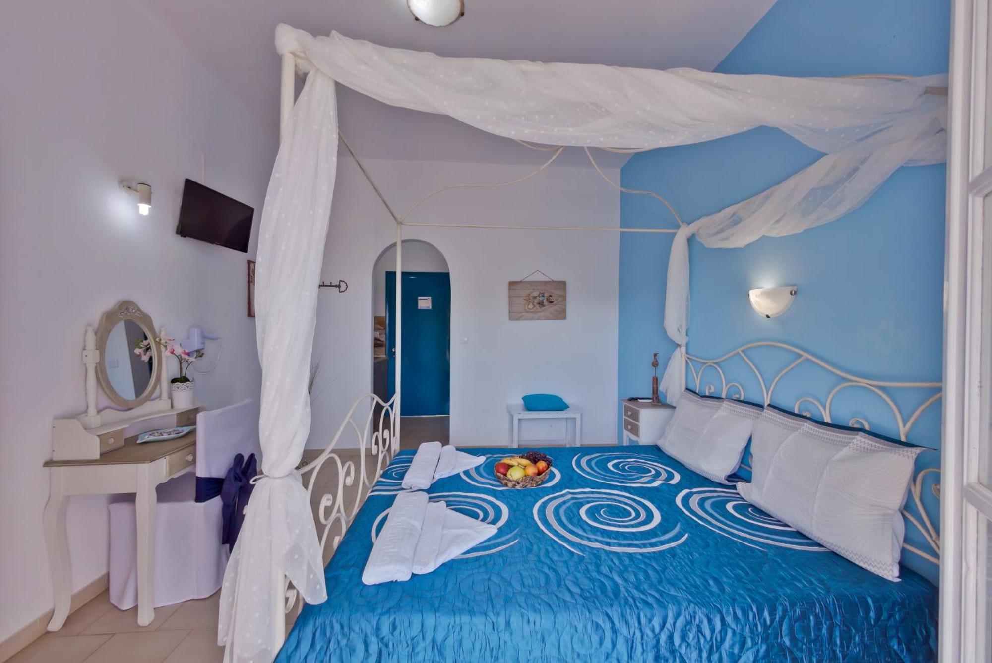 Aelia Studios Koukounaries Room photo